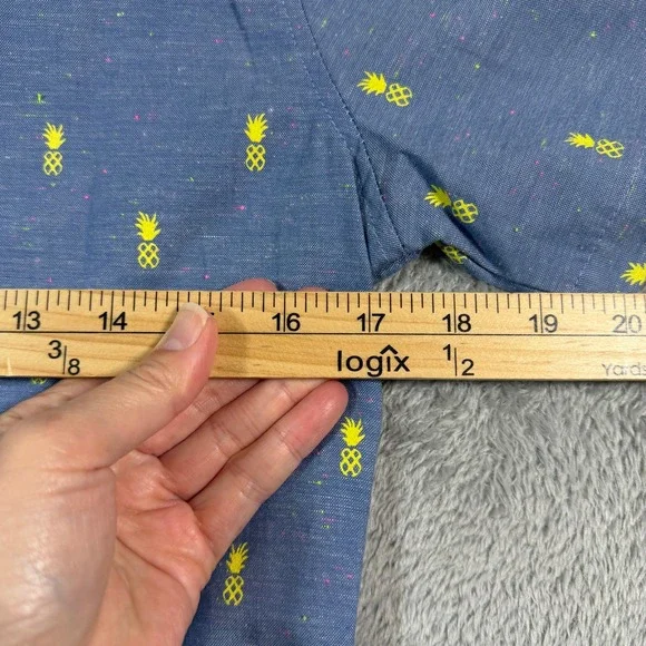 Roberta Oaks Button Down Shirt Womens Small Blue Pineapple Print Hawaiian Cotton - Picture 7 of 8